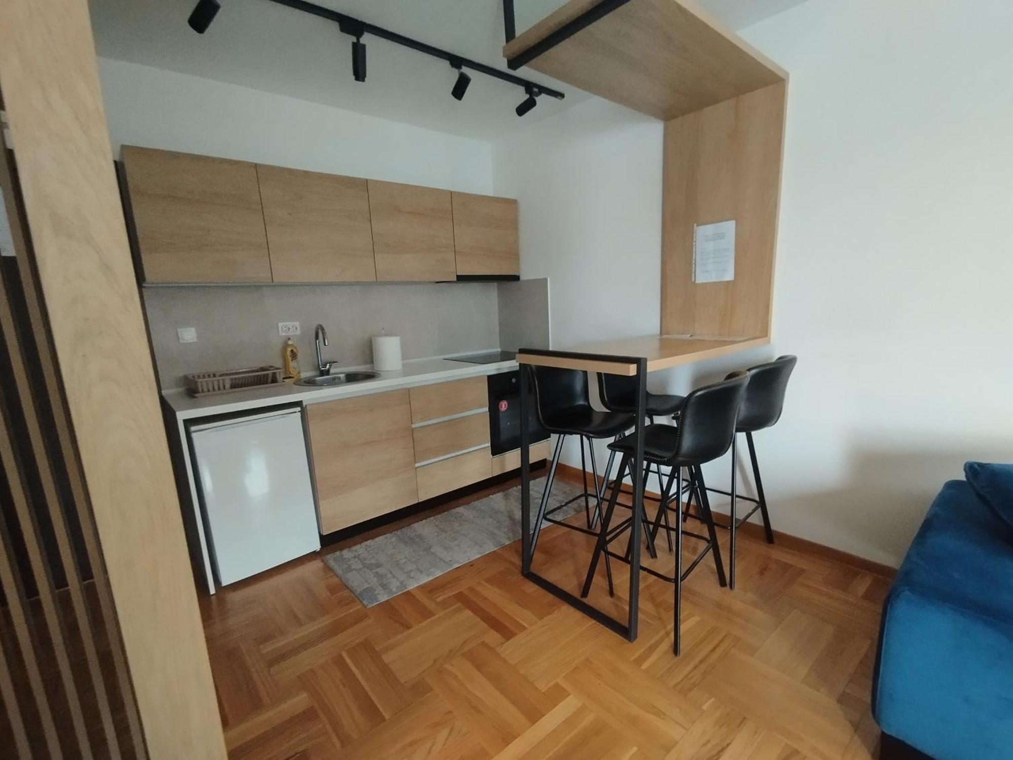 Cvetkovic Lux Аpartmani & Free Garaza Apartment Vrnjacka Banja Room photo