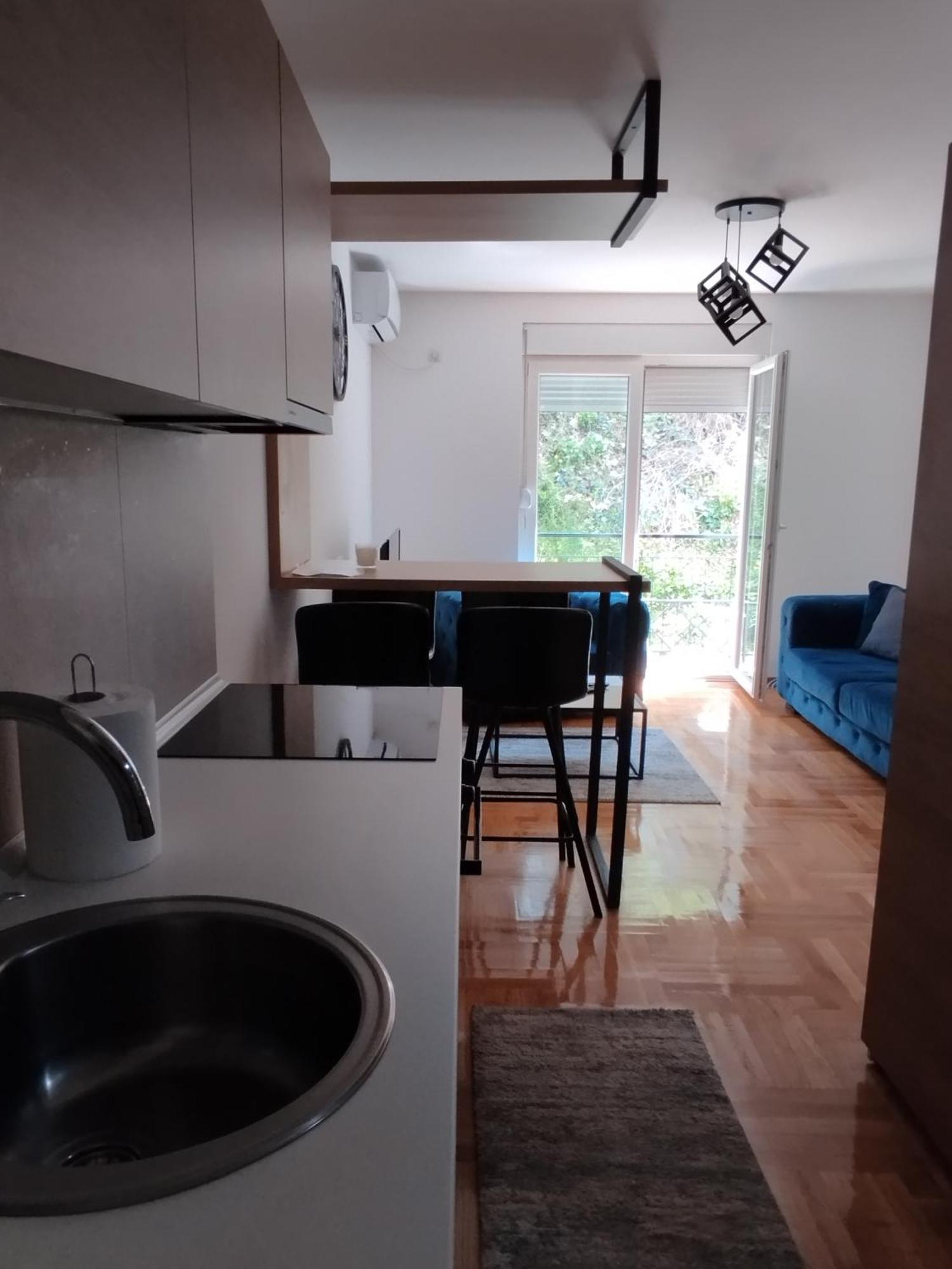 Cvetkovic Lux Аpartmani & Free Garaza Apartment Vrnjacka Banja Exterior photo